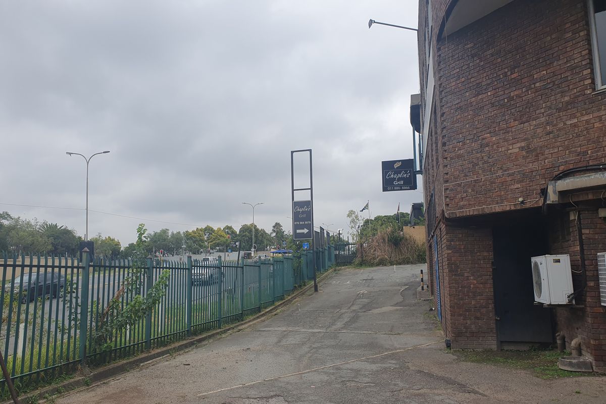 Prime Sandton spot for retail re-development - Photo 2