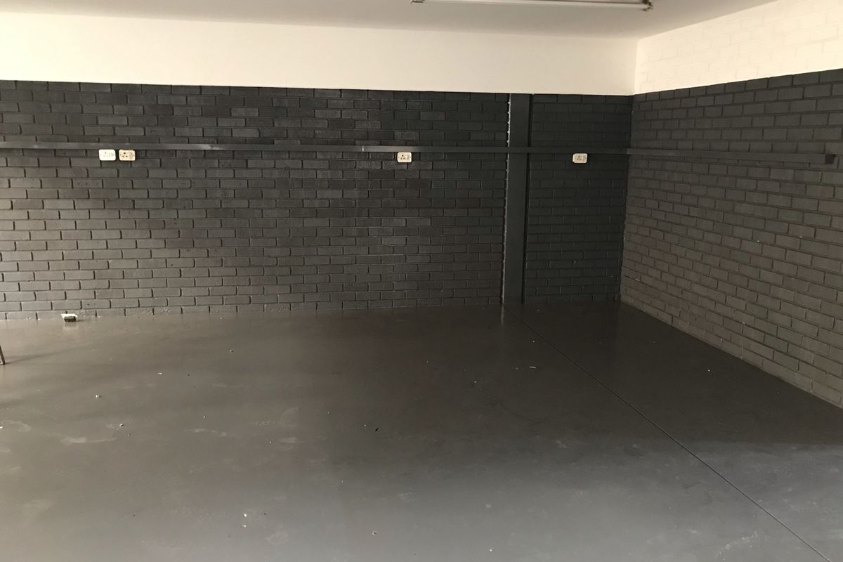 587m2 Warehouse to Let in Kya Sand - Photo 5