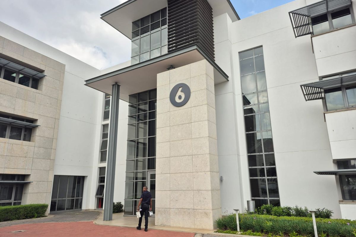 Ground floor offices to rent in Waterfall,  Midrand - Photo 2
