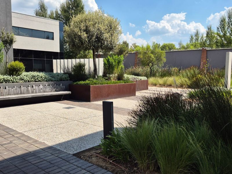 Prime office space to rent, Waterfall, Midrand - Photo 8