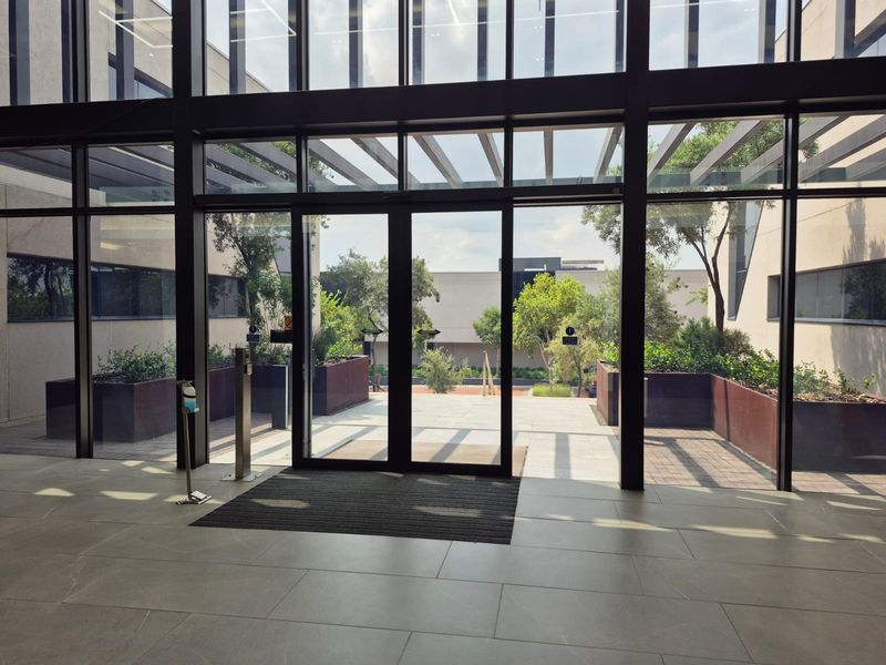 Prime office space to rent, Waterfall, Midrand - Photo 7