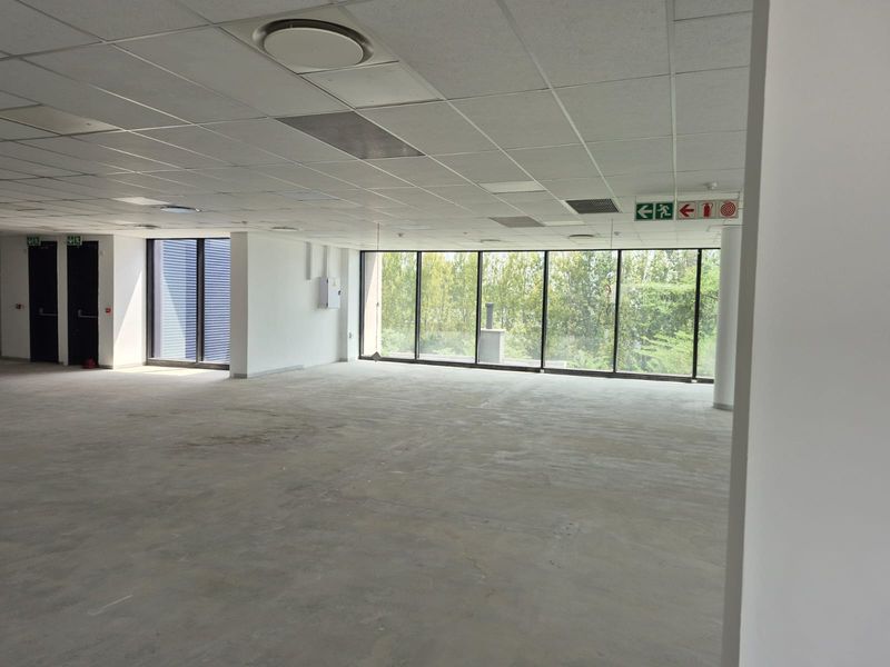 Prime office space to rent, Waterfall, Midrand - Photo 3