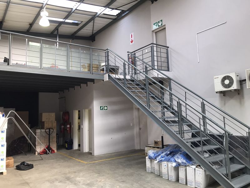 Mini Warehouse to Let in North Riding - Photo 7