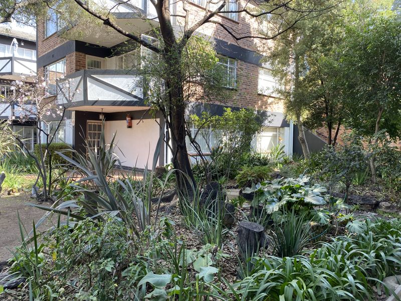 GARDEN UNIT OFFICE WITH 5KVA BACKUP POWER - Photo 5