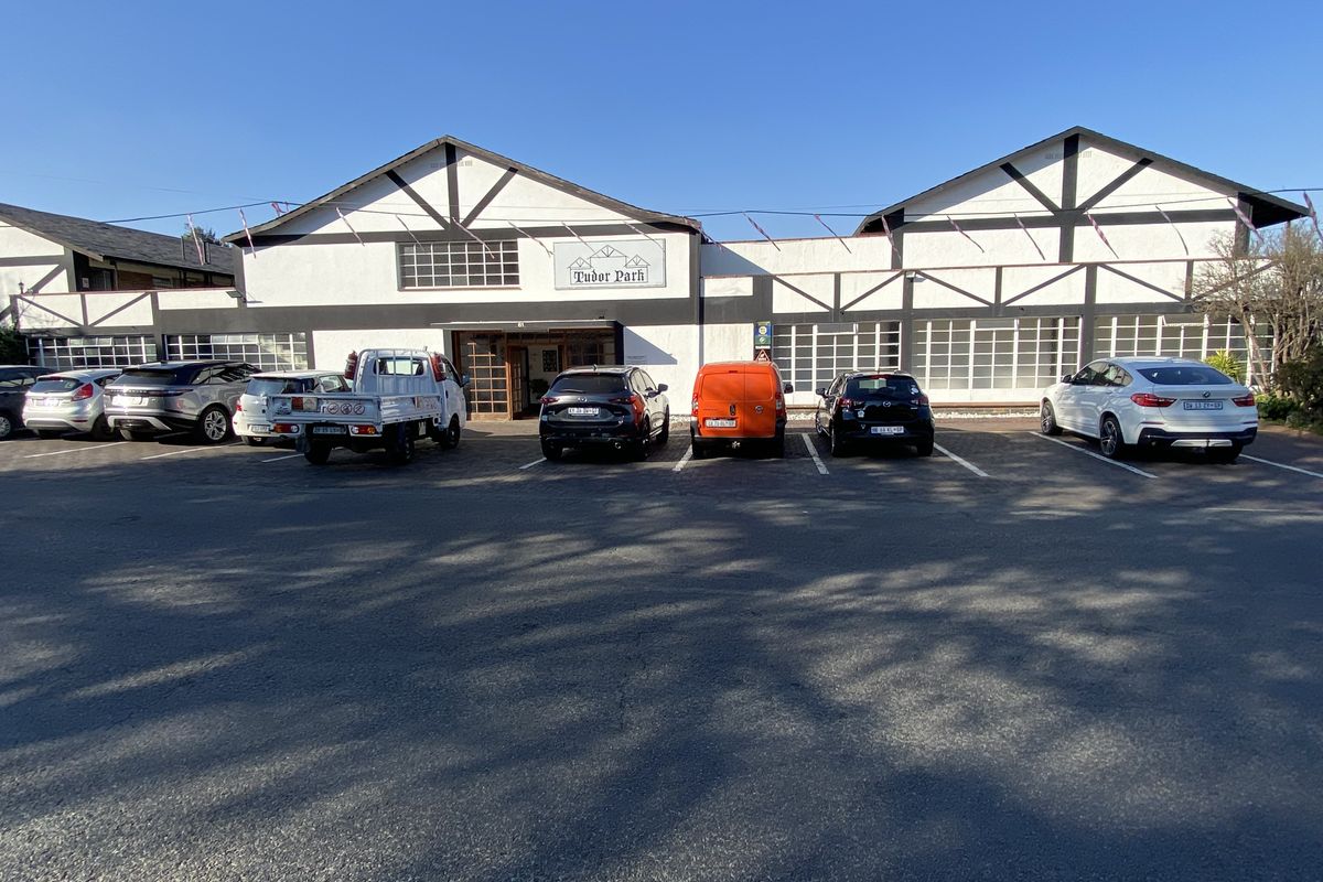 GARDEN UNIT OFFICE WITH 5KVA BACKUP POWER - Photo 2