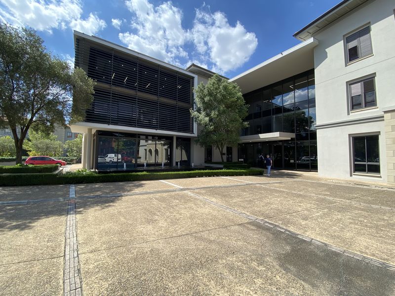 330m2 P-Grade Suite to Let in Fourways - Photo 3