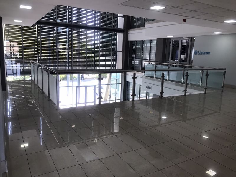 4 Star Green Rated Offices available with signage opportunity - Photo 3