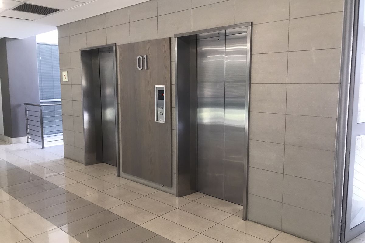 4 Star Green Rated Offices available with signage opportunity - Photo 4