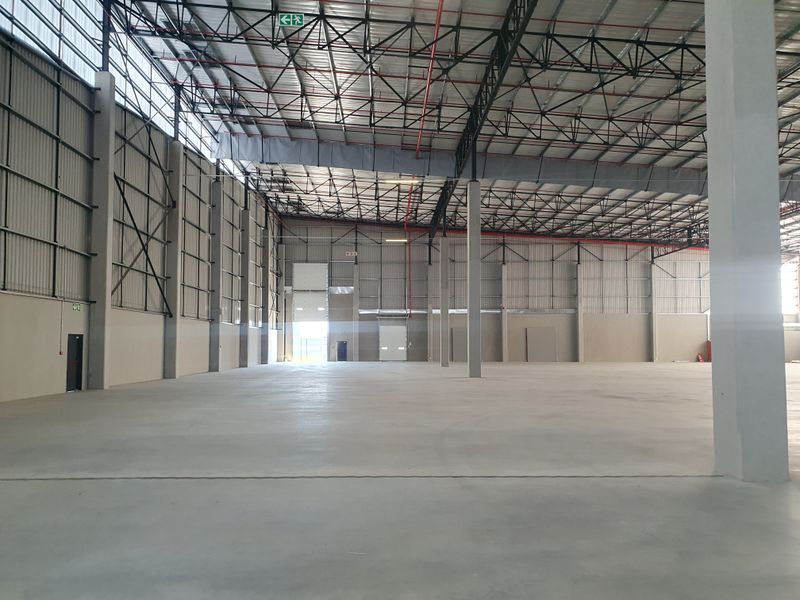 New warehouse to let in Waterfall Logistics Precinct, Midrand - Photo 2
