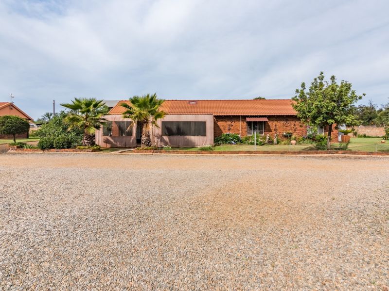 A true paradise of lush land! - Photo 2