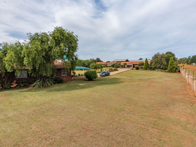 A true paradise of lush land! - Photo 6