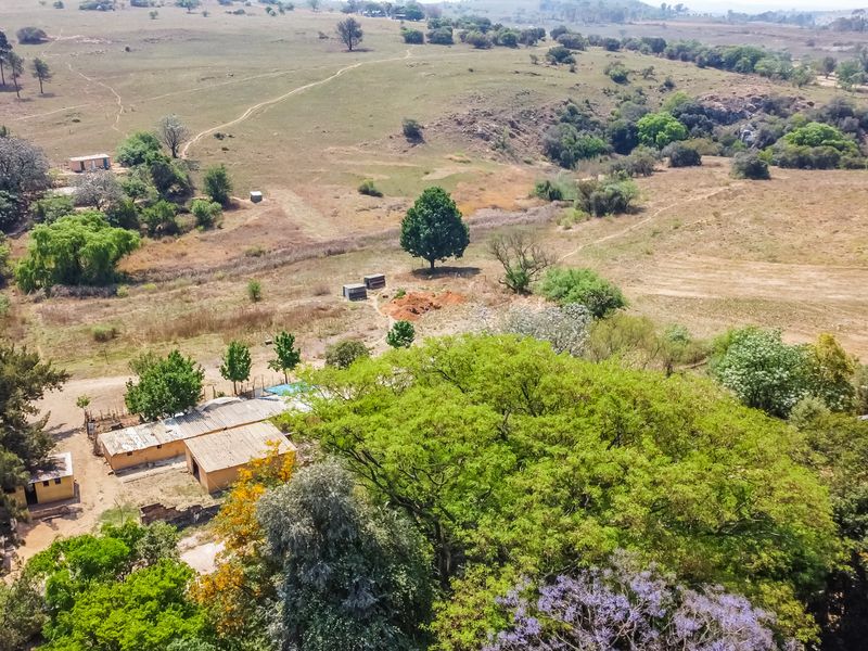 8.6HA plot located in Van Wyk's Restant, Muldersdrift, in area earmarked for future development - Photo 4