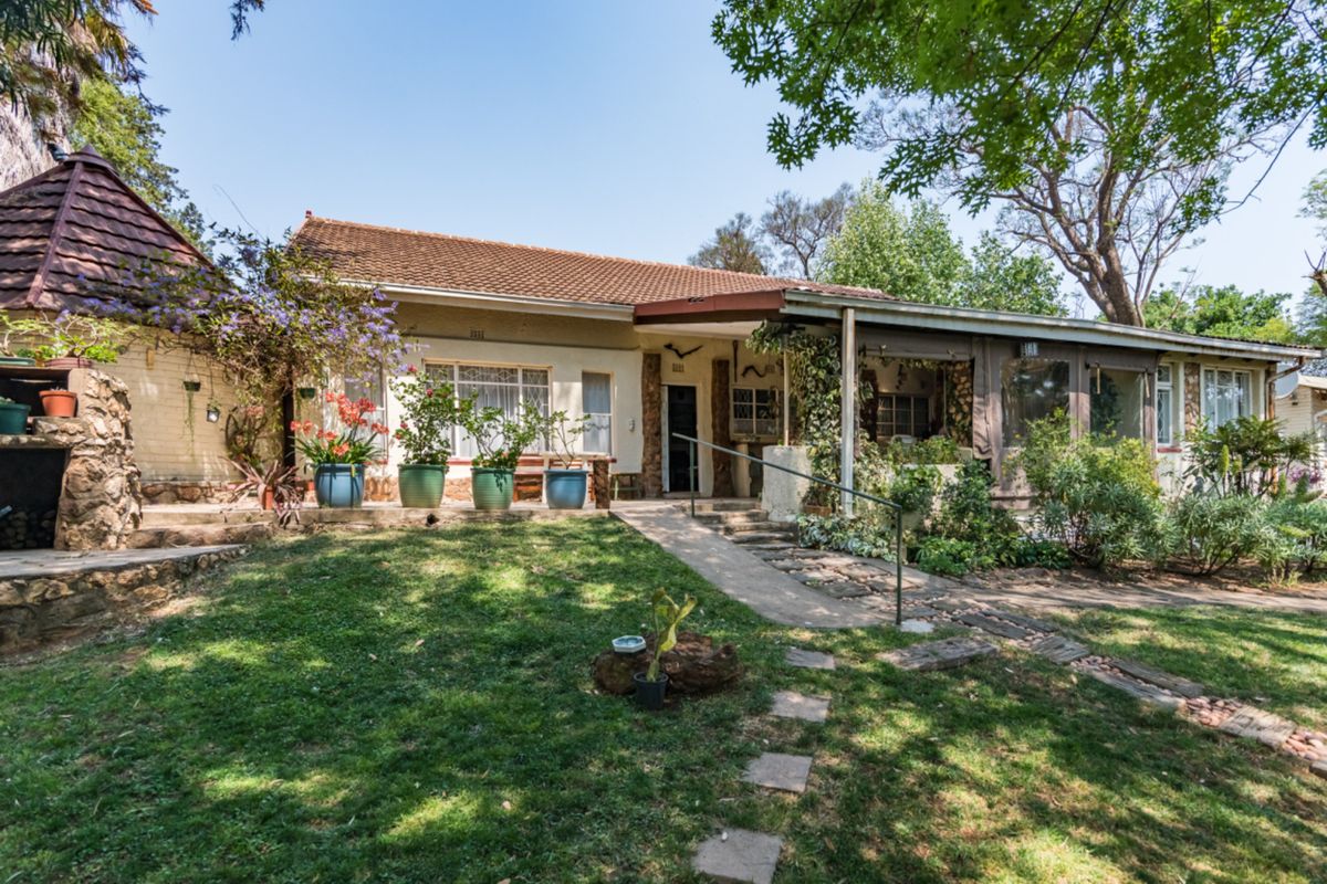 8.6HA plot located in Van Wyk's Restant, Muldersdrift, in area earmarked for future development - Photo 5