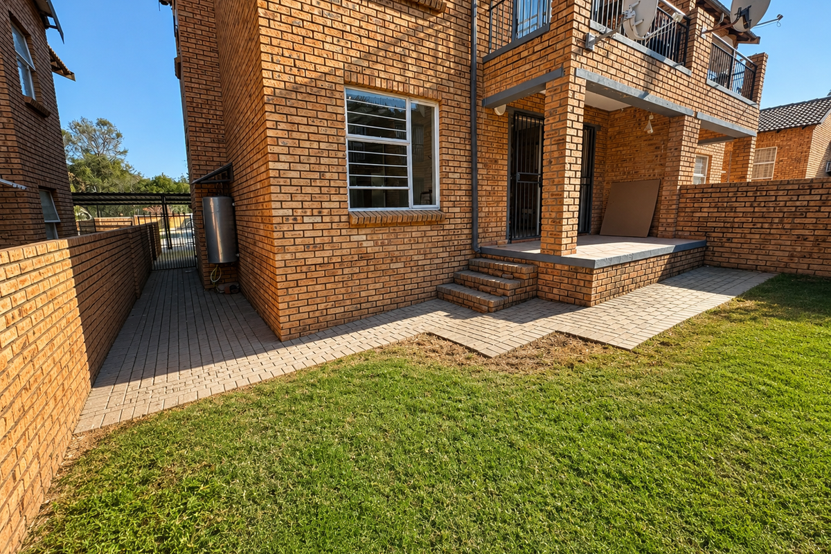 Neat Ground Floor Apartment with Private Garden in Secure Honey Suckle Complex - Photo 2