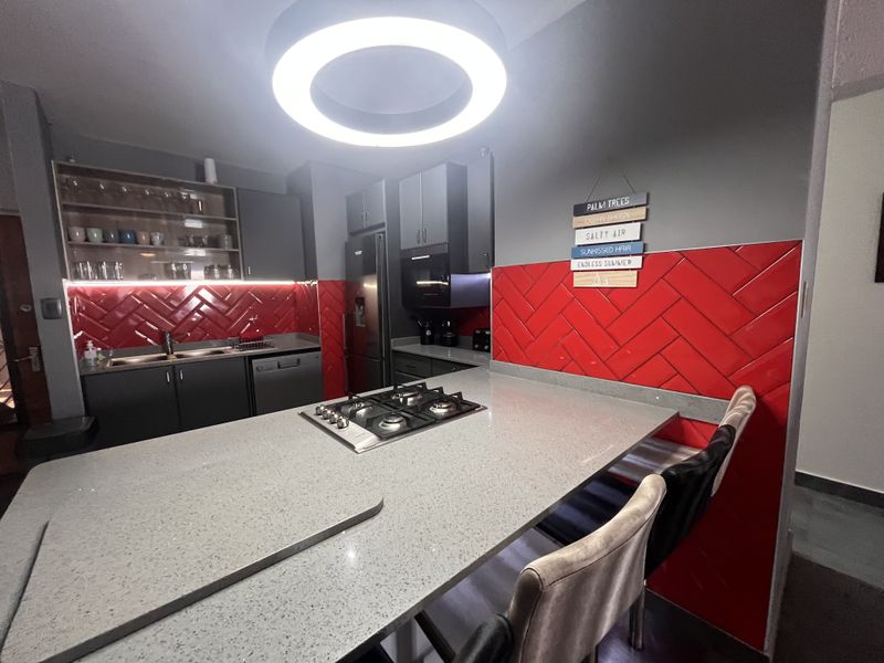 3 Bedroom 2 Bath Umdloti Beach Apartment - Photo 3