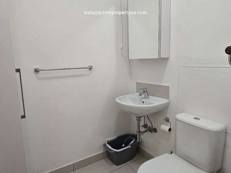 Apartment Pending Sale In Umhlanga - Photo 7