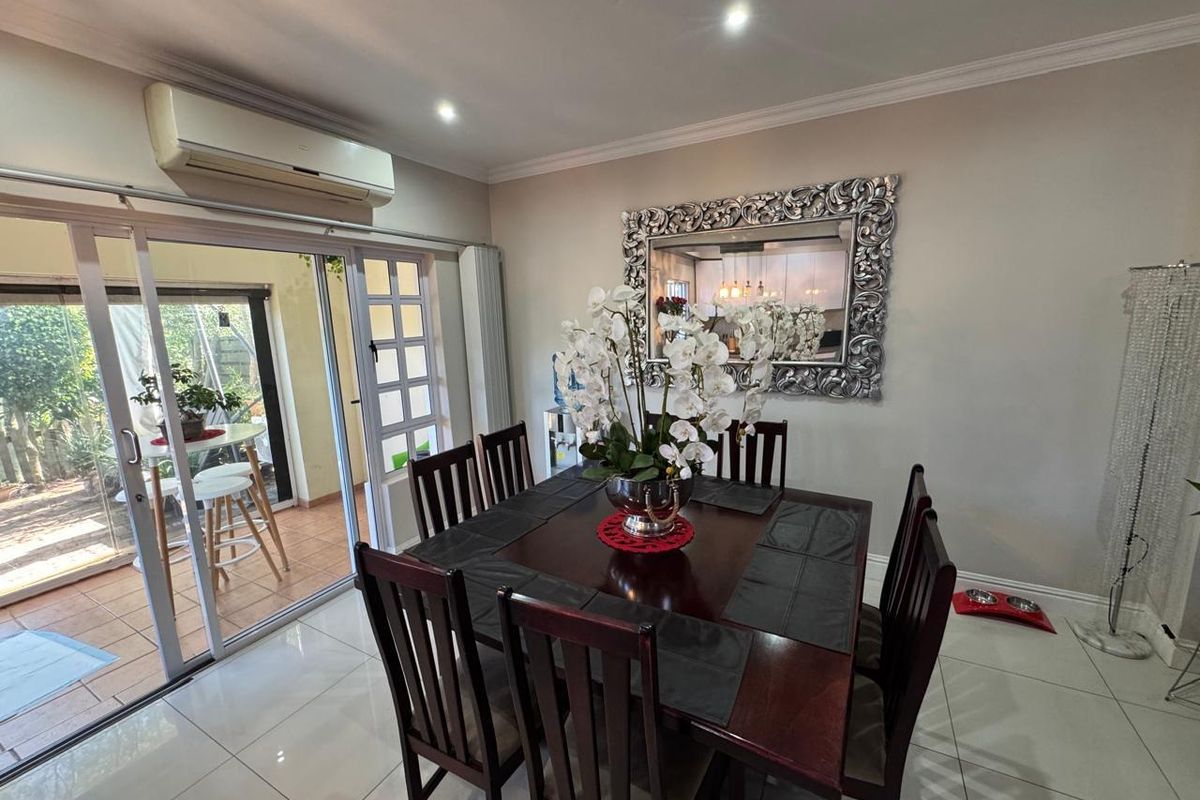 FOR SALE 3 BEDROOM DUPLEX FOR SALE IN EDGEMOUNT ESTATE - Photo 4