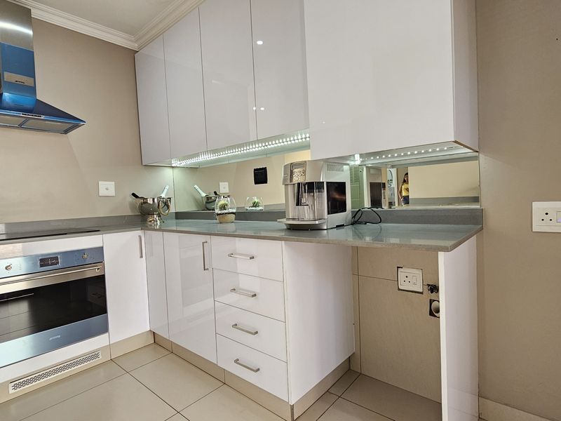 Townhouse Pending Sale In Umhlanga - Photo 3