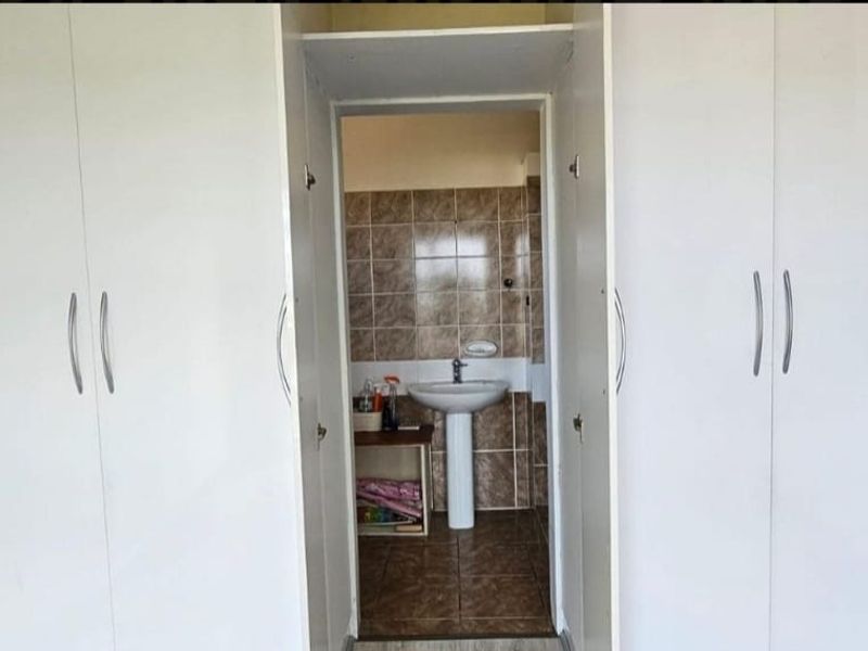 Spacious Apartment for Sale - Photo 4