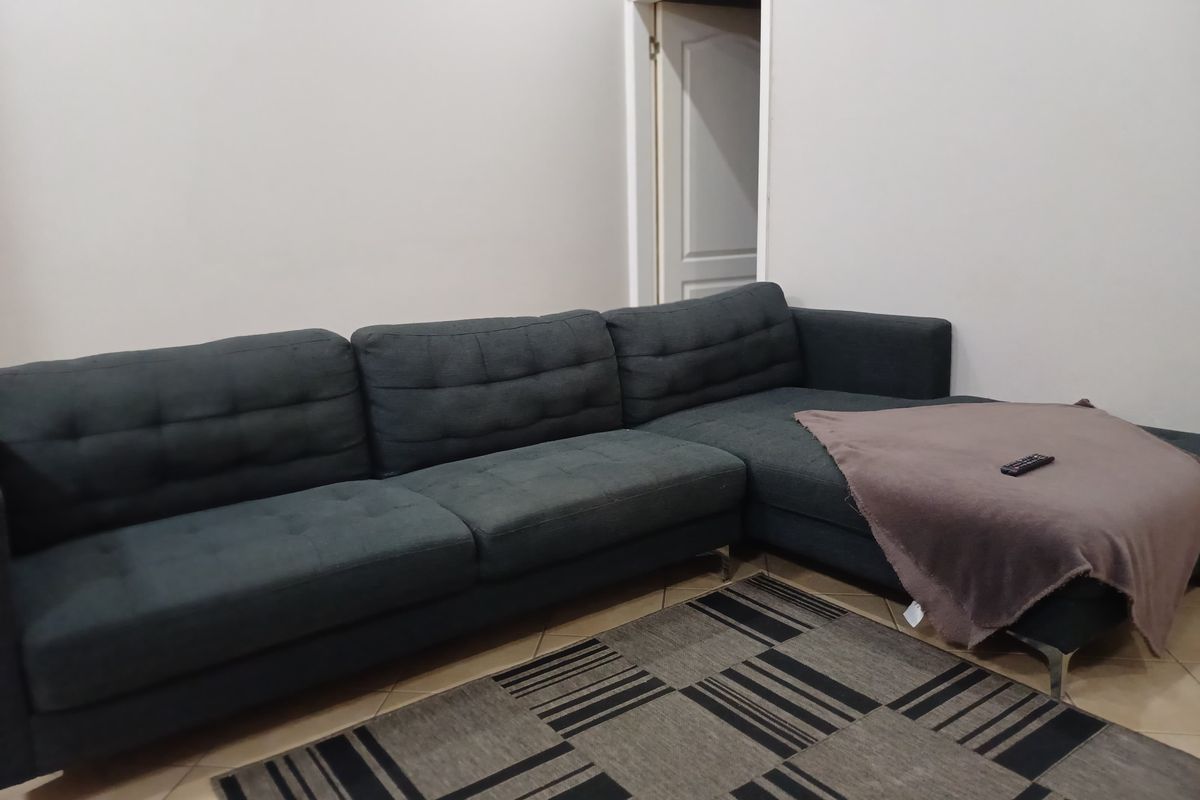 FULLY FITTED 1 BEDROOM APARTMENT TO LET IN UMHLANGA - Photo 2