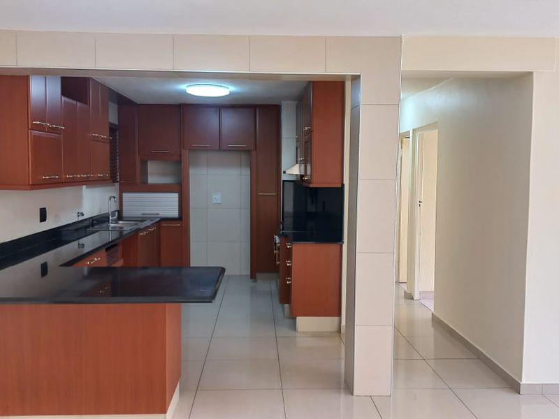 3 Bedroom Apartment For Sale in Durban North - Photo 5