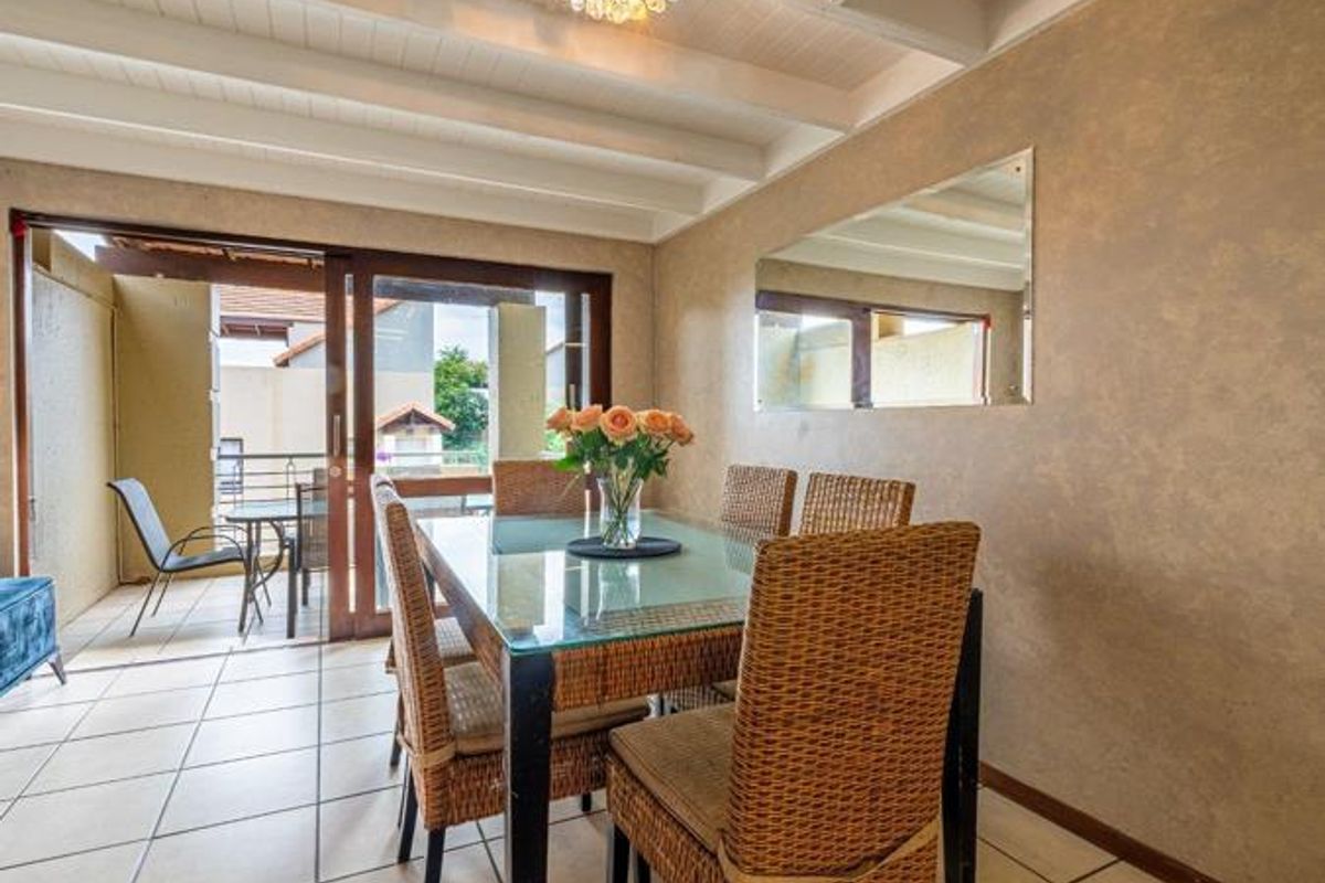 2 BEDROOM LOFT FOR SALE IN FOURWAYS - Photo 3