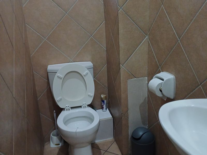 1 BEDROOM APARTMENT FOR SALE IN CRYSTAL ROCK, UMHLANGA - Photo 10