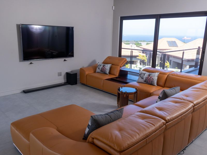 A Coastal Masterpiece in Izinga Park! - Photo 5