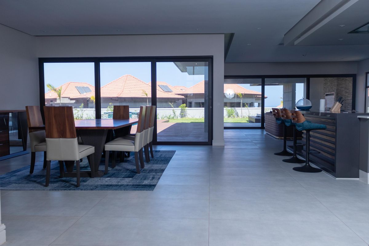 A Coastal Masterpiece in Izinga Park! - Photo 4