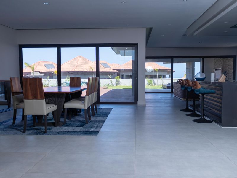 A Coastal Masterpiece in Izinga Park! - Photo 4