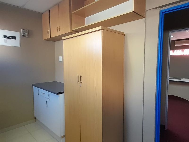 Perfect Home Office - Photo 4