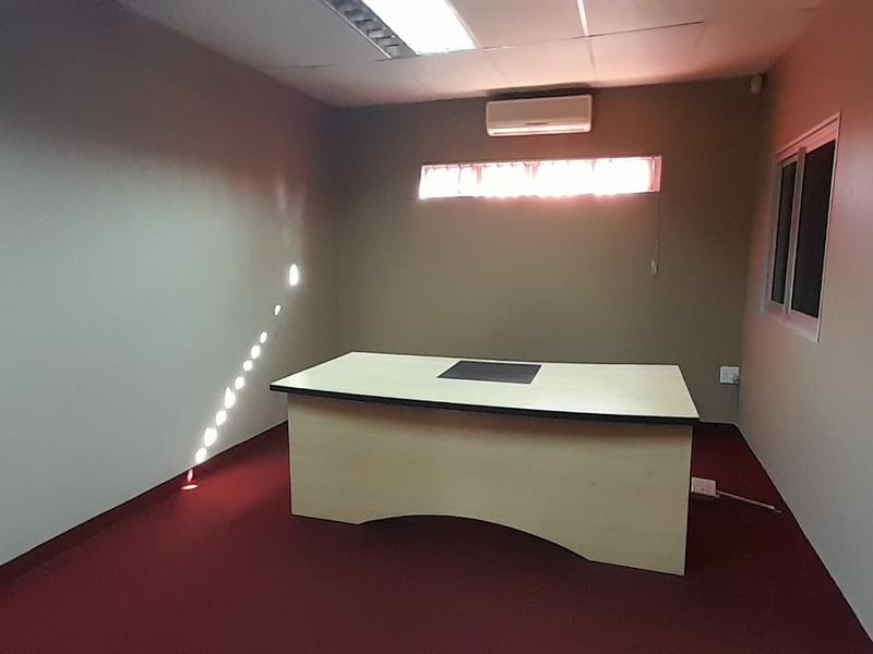 Perfect Home Office - Photo 2