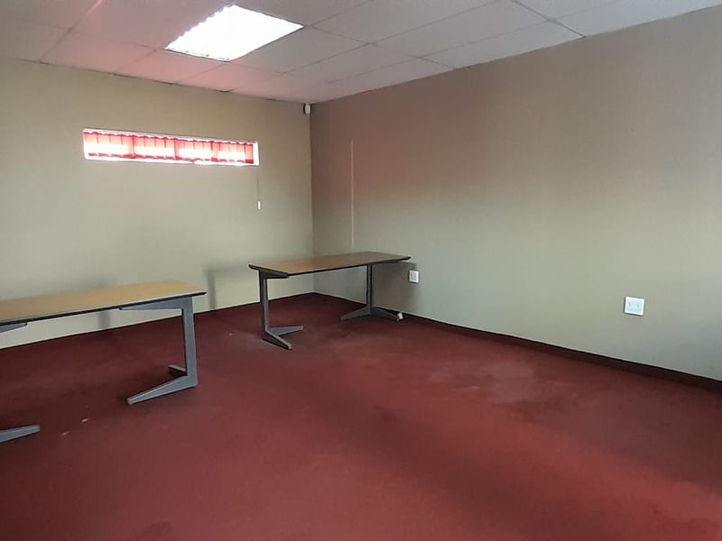 Perfect Home Office - Photo 6