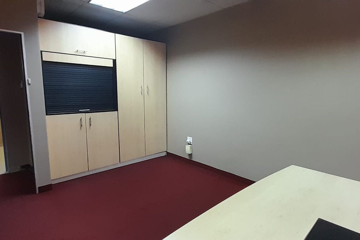 Perfect Home Office - Photo 3