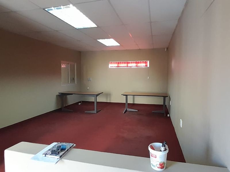 Perfect Home Office - Photo 5