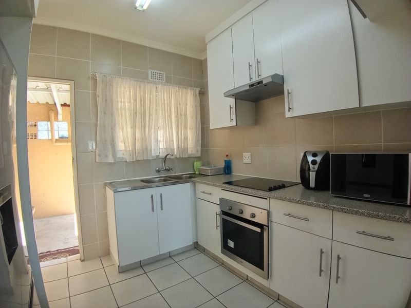 Affordable Comfort in a Ready-to-Move-In Home - Photo 8