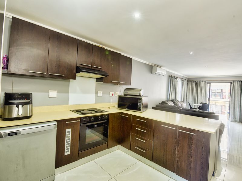 Smart, Stylish, Central - 2 bed 2 bath Umhlanga Haven - Photo 4