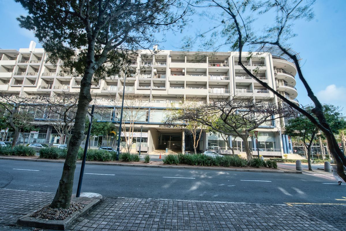 Prime property presents an Investors dream !! - Photo 2