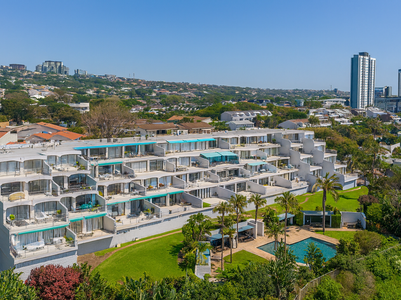 Rare  3-Bedroom Apartment on Marine Drive Umhlanga PLUS 1 GARAGE - Photo 2