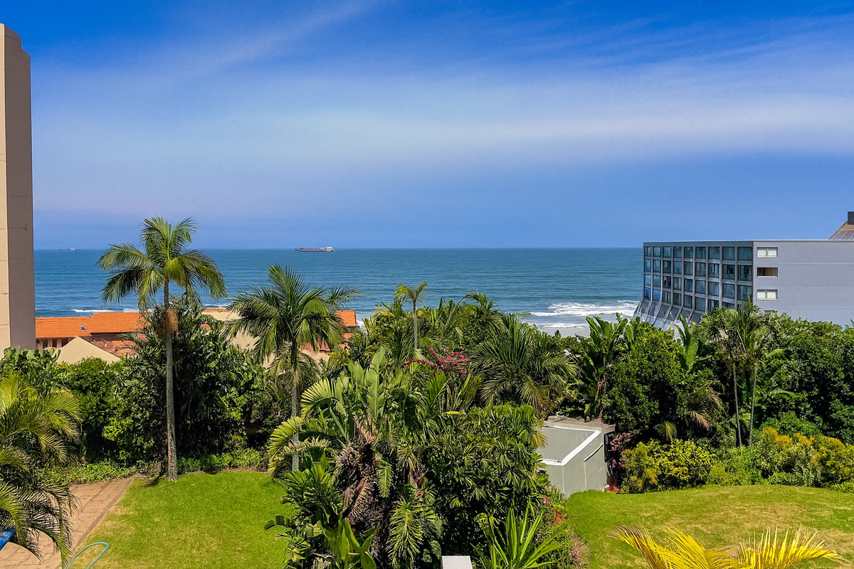 Rare  3-Bedroom Apartment on Marine Drive Umhlanga PLUS 1 GARAGE - Photo 5