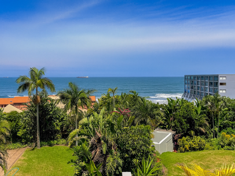 Rare  3-Bedroom Apartment on Marine Drive Umhlanga PLUS 1 GARAGE - Photo 5