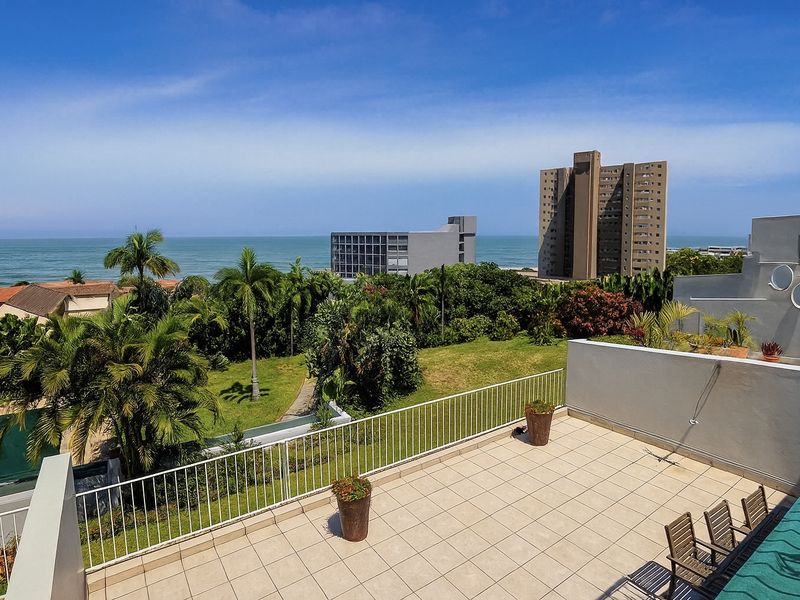 Rare  3-Bedroom Apartment on Marine Drive Umhlanga PLUS 1 GARAGE - Photo 3