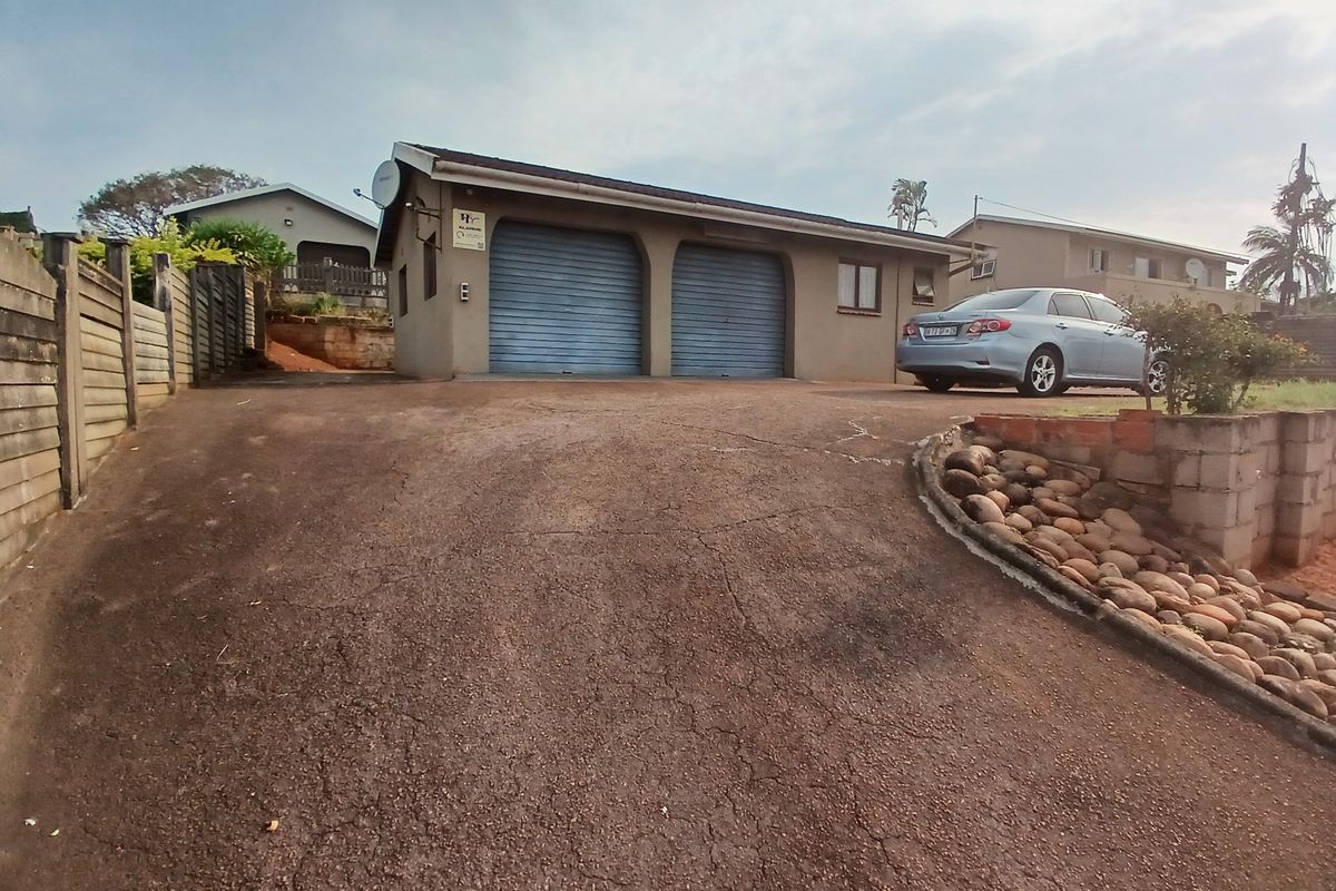 House For Sale In Isipingo - Photo 2