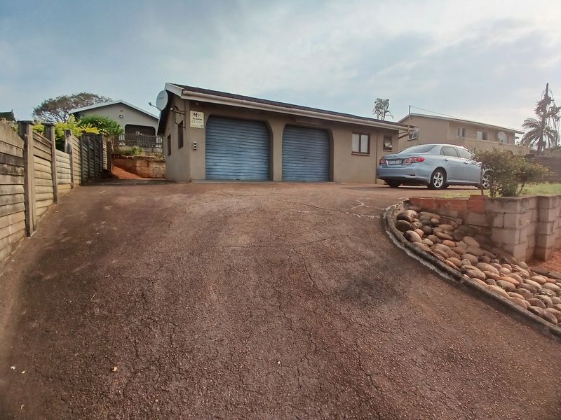 House For Sale In Isipingo - Photo 2