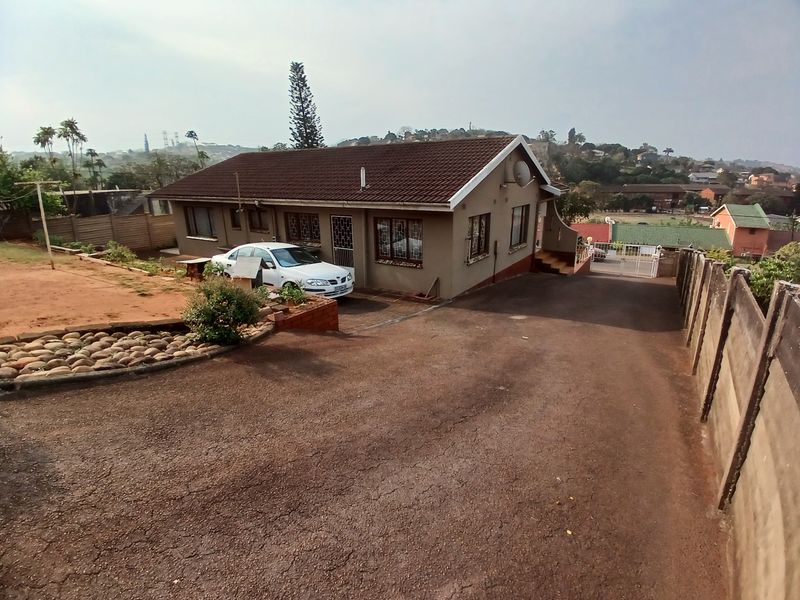 House For Sale In Isipingo - Photo 3