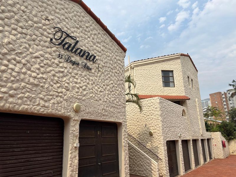 3 Bed Apartment for Sale in Umhlanga Central - Photo 2