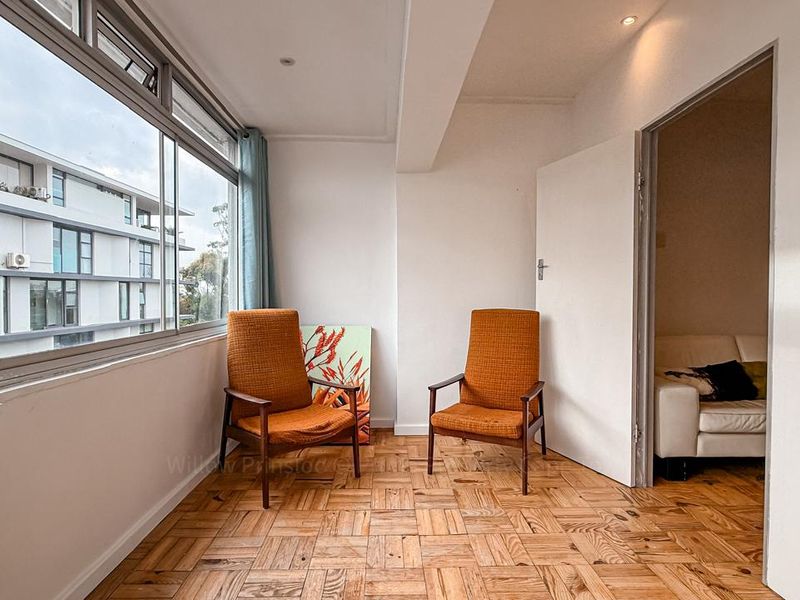 Stylish One-Bedroom Apartment Between Sea Point & Green Point - Photo 10