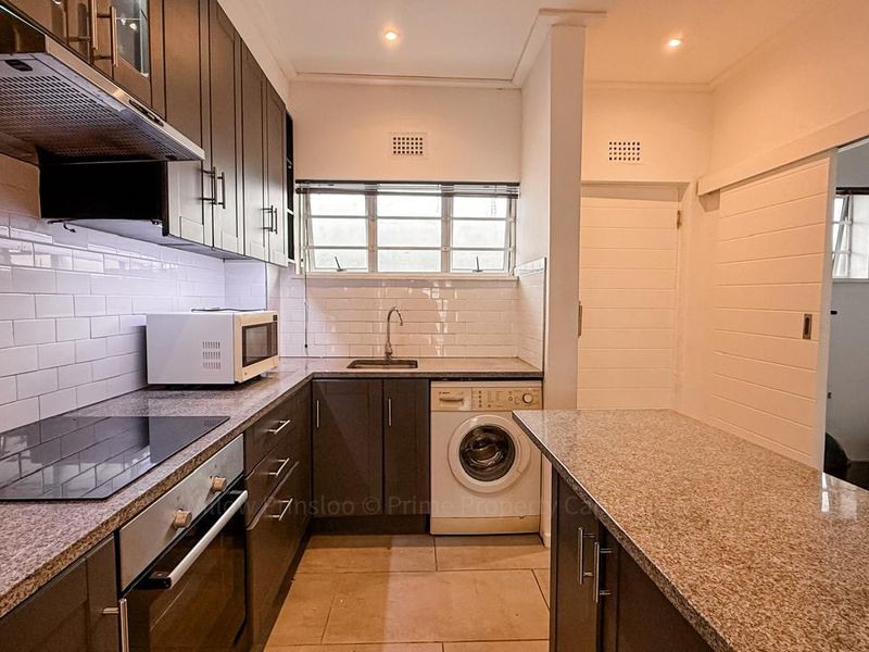 Stylish One-Bedroom Apartment Between Sea Point & Green Point - Photo 6