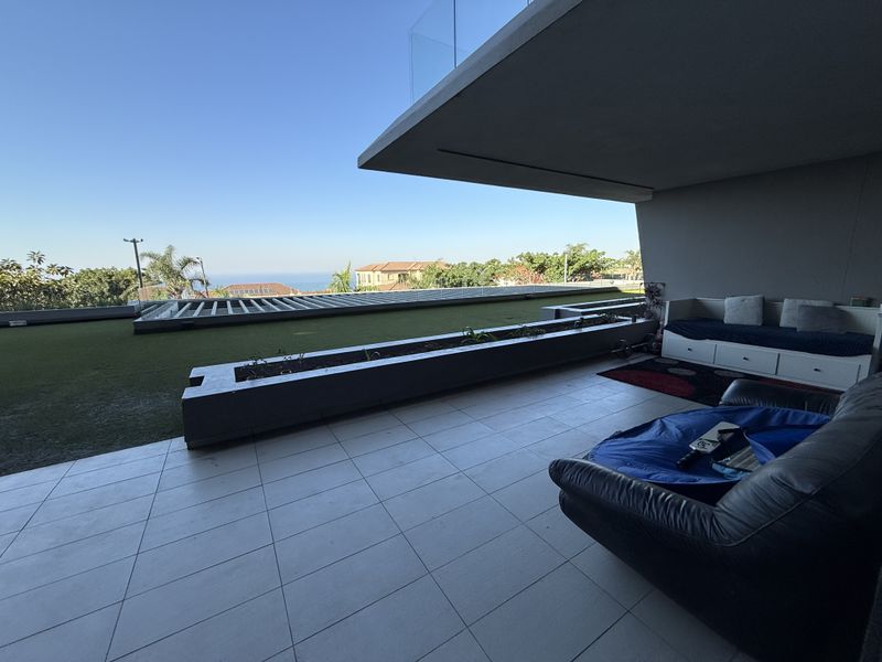 Spacious 3-Bedroom Home with Garden Oasis & Extra Parking! - Photo 9