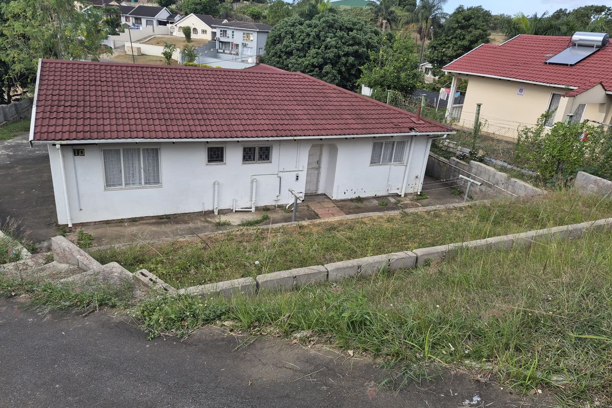 FOR SALE - INVESTMENT OPPORTUNITY , 3 BEDROOM HOUSE FOR SALE IN BRINDHAVEN - Photo 2